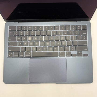 2022 Apple MacBook Air 13.6" M2 8C GPU 3.5GHz 8GB RAM 256GB SSD A2681