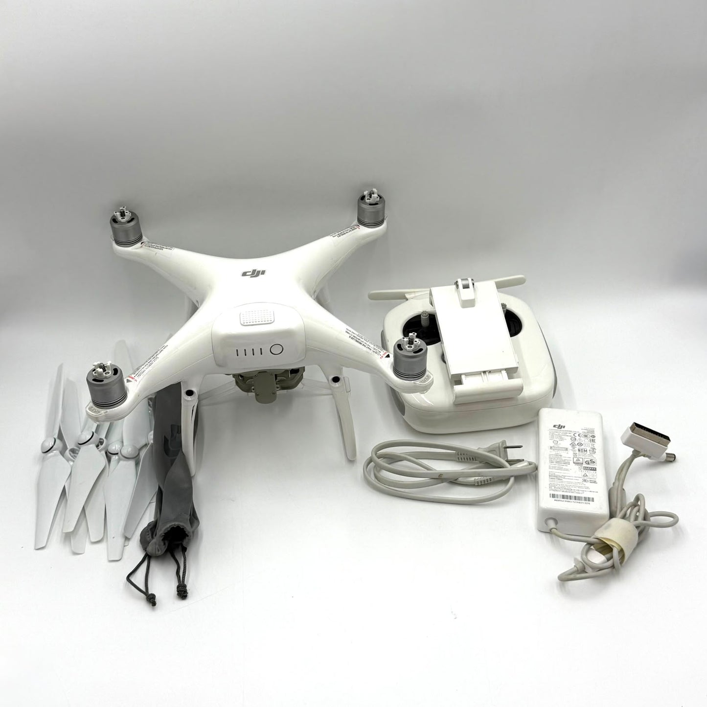 DJI Phantom 4 Pro 4K Camera Drone WM331A
